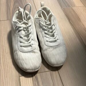 Cheer shoes for girls size 35